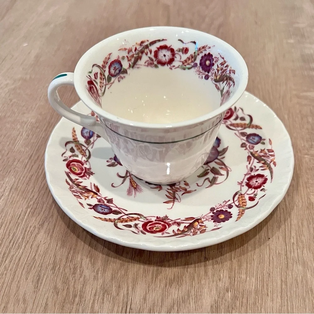 WEDGWOOD‎ CORNFLOWER OF ETRURIA AK 8023 DEMITASSE TEA COFFEE CUP & SAUCER MINT